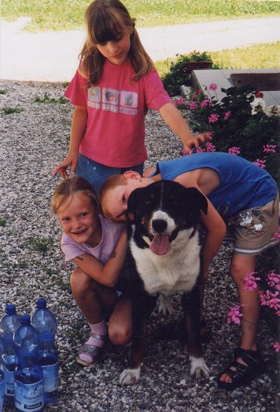 14_rocky_mit_kinder_1.jpg